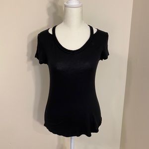 Black tee high-low hemline